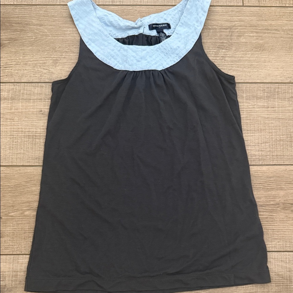Banana Republic Gray and Blue Sleeveless Top tank Size Small knit